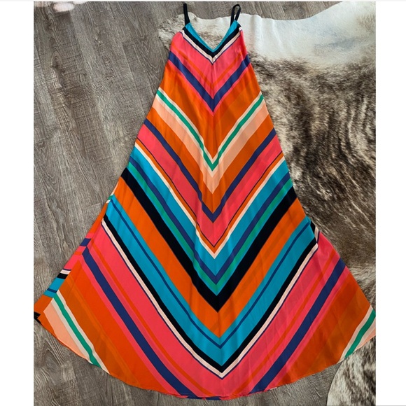 New Twelfth Street By Cynthia Vincent Silk Maxi Dress - Picture 2 of 14